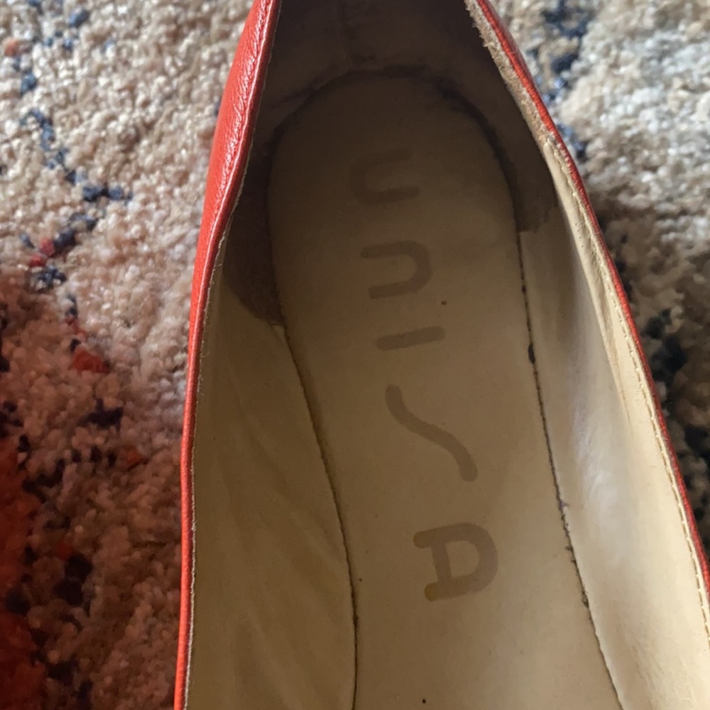 Flats - Picture 4 of 5